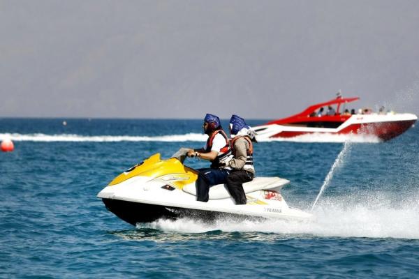 قیمت جت اسکی در قشم + تصاویر